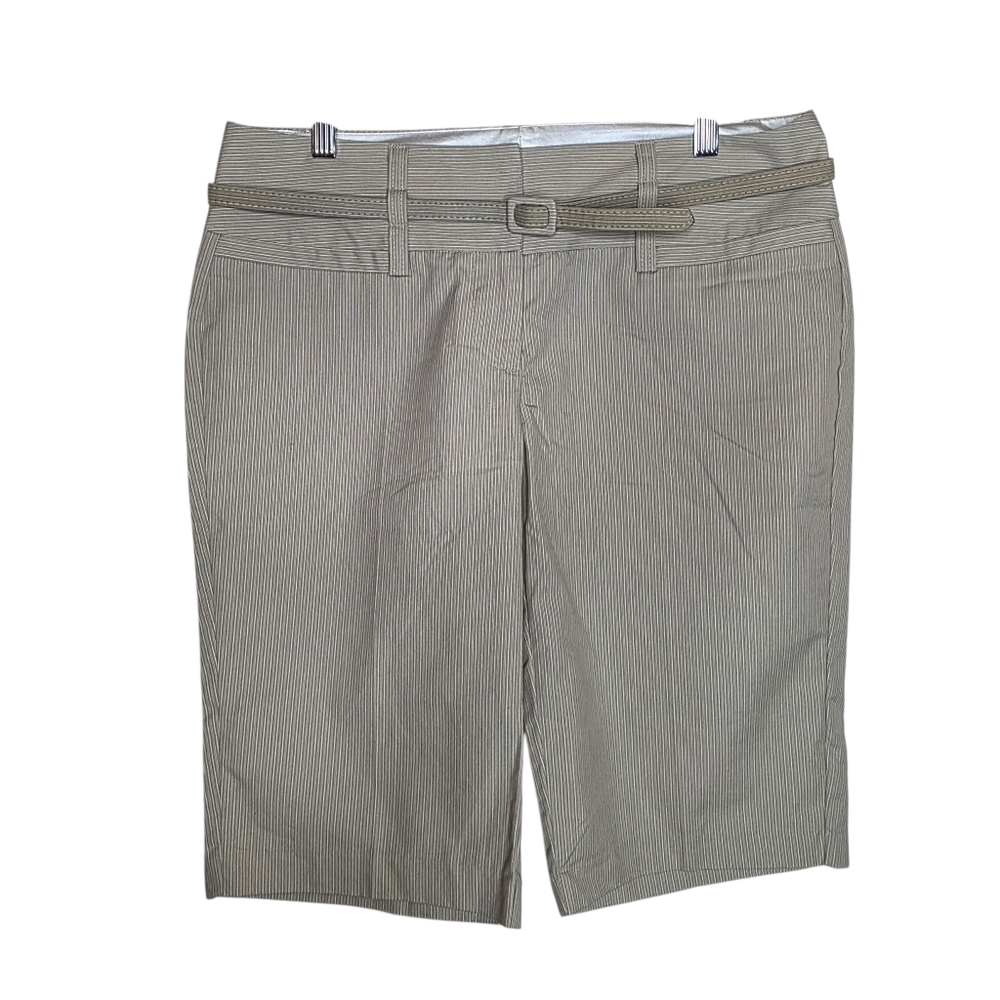 Maurices Womens Knee Length Bermuda Shorts Tan Size 8